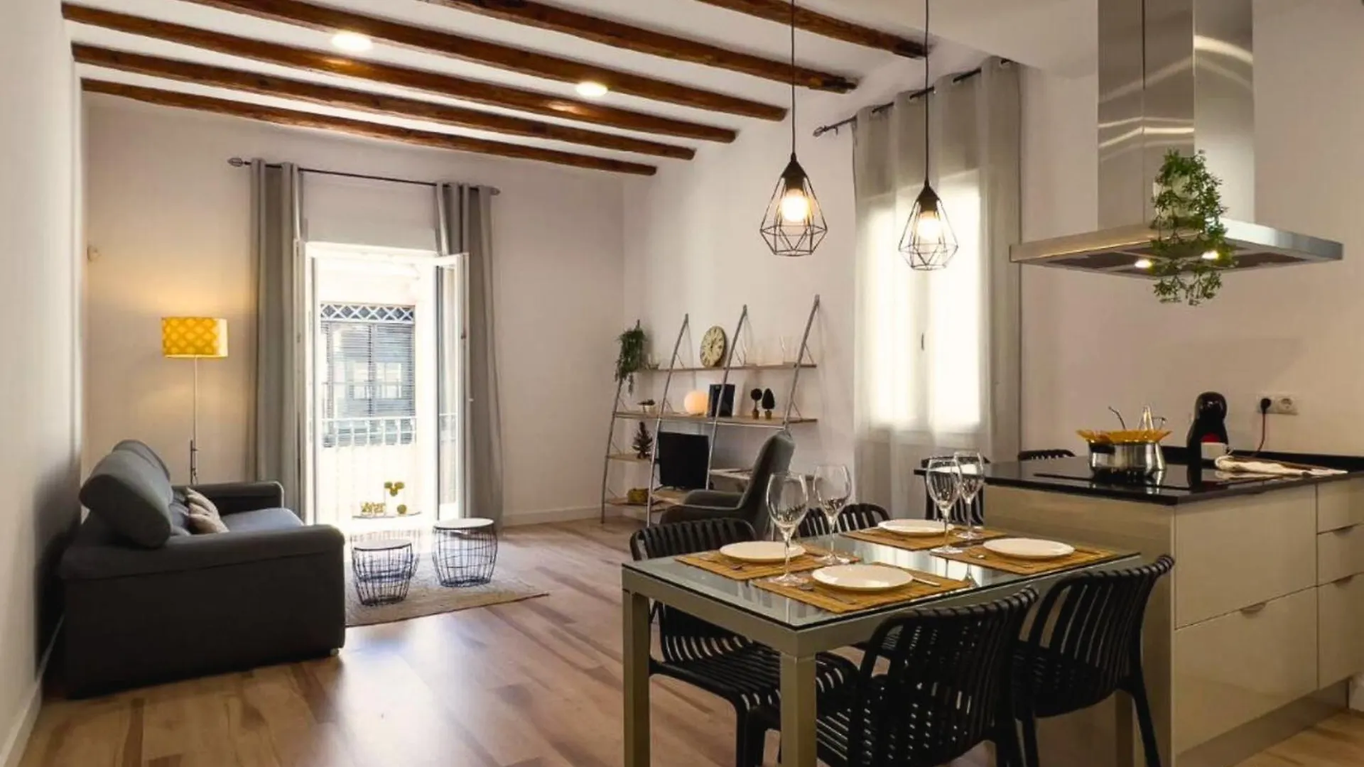 Somos Genius! Exclusivo Apartamento En Tarragona Centro España